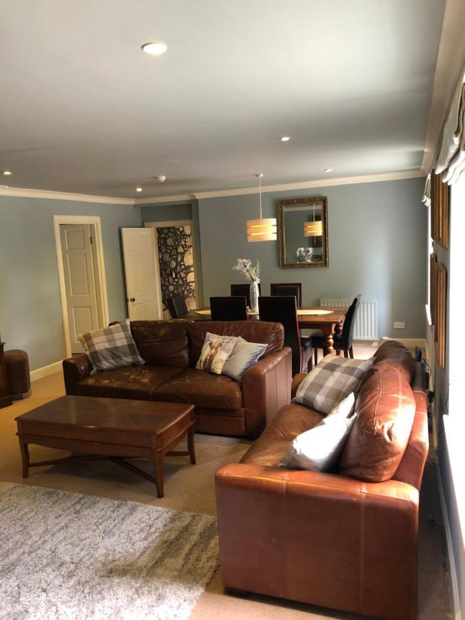 The Farmhouse, 6 Bed Property, פורס מראה חיצוני תמונה